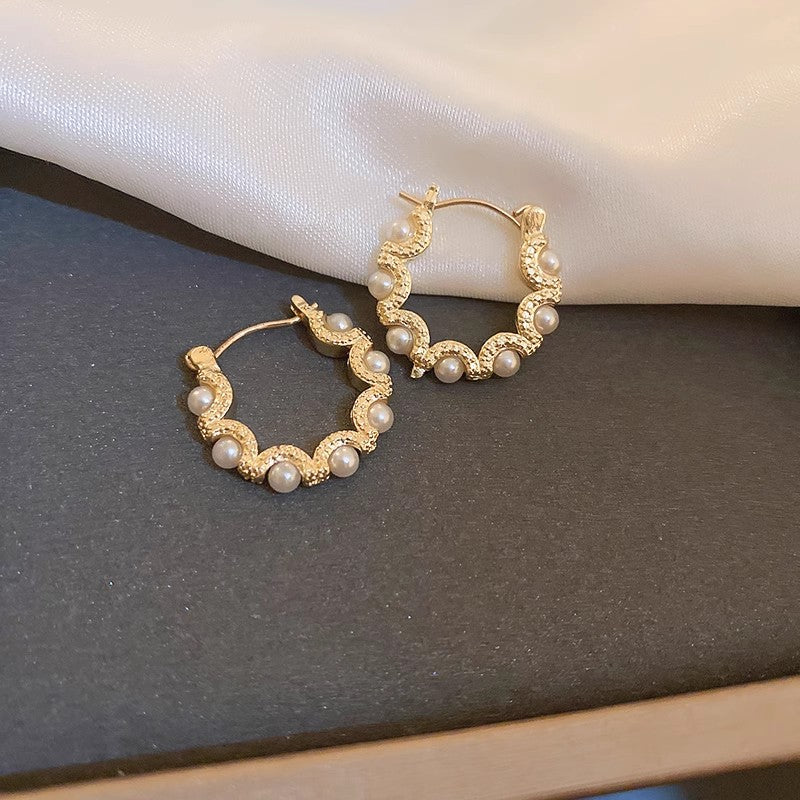 Wholesale Circle Pearl Vintage Earrings